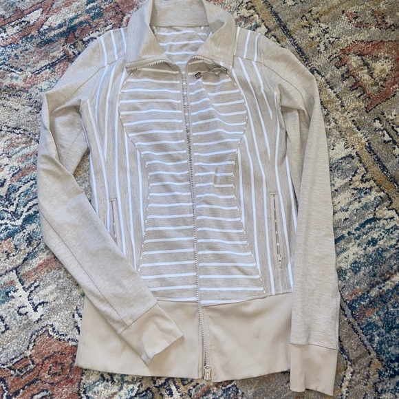 lululemon athletica Jackets & Blazers - Lululemon jacket